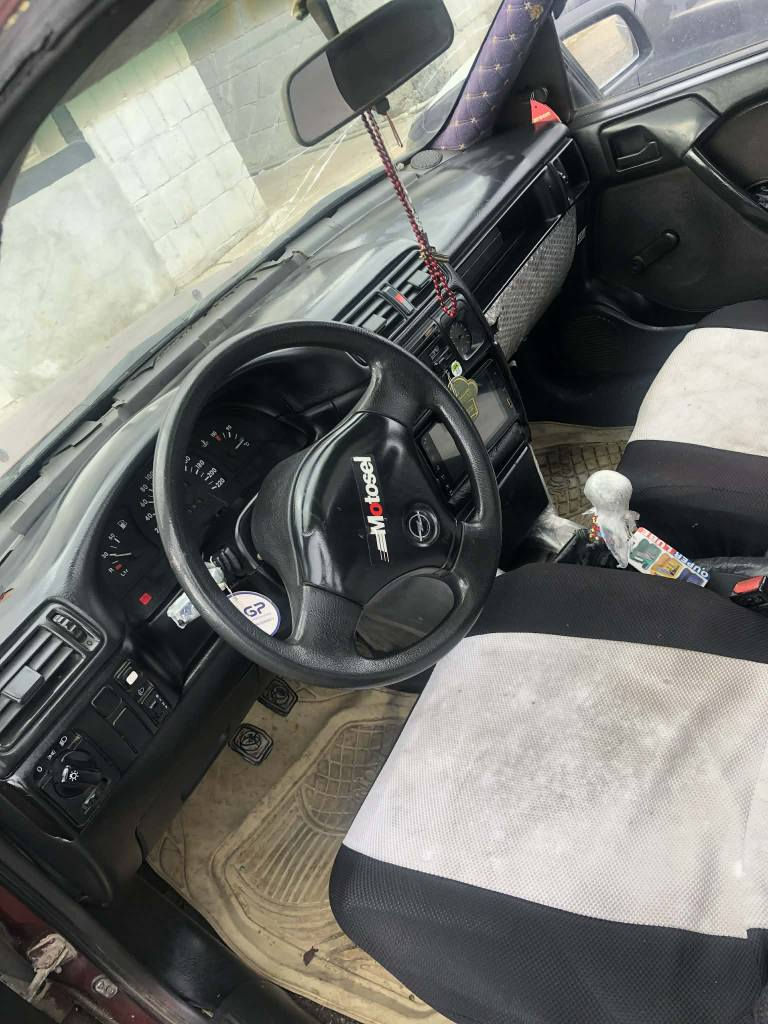 ئوبل فيكتراسنوق ٩٢بوفروشتن مه كينه ١٦قايش باريك مه كينه وكيربيعه يبه باترى وكلاجوعه ينه ى لوك سه ياره كه هيجى بيوه نيه بوياخى نيه سه ياره كه زورجوانه مالى دوسته مه كينه ى ته شفيته سه نه وي له كه له به مالى مه ده نى ده ىفروشم له سليمانيه تكايه كه رمشته ريت تيل بوخاوه نه كه ى بكه هي من نيه جوابى مه سج ناده مه وه ***********  نرخى ١٥ مامه له. السليمانية, العراق
