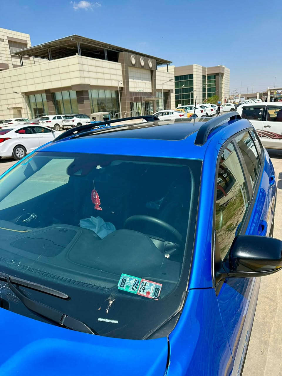 جيب شيروكي  Jeep chrokee 2022 Limited
حادثها تبديل بنيد فقط وسونارها موجود بالمنشور 
 تخم تاير جديد  بأسمي رقم رباعي مميز 

 محرك 6 سلندر 3200 عداد المسافة 45 الف ميل
 كشنات جلد تحكم كهرباء جهتين
 شاشة كبيرة 
 سستم صوت متكامل
 بصمة 2 باب  + خزن ميموري 
هيترات بالمري هيتر بالستيرن هيتر بالكشن
 رادار جانبي  نقاط عمياء 
اربع انظمة قيادة
 اضائه ترحيب بالمري
 
السعر ‼️ علق بتم يجيك السعر بالخاص ‼️

***********
