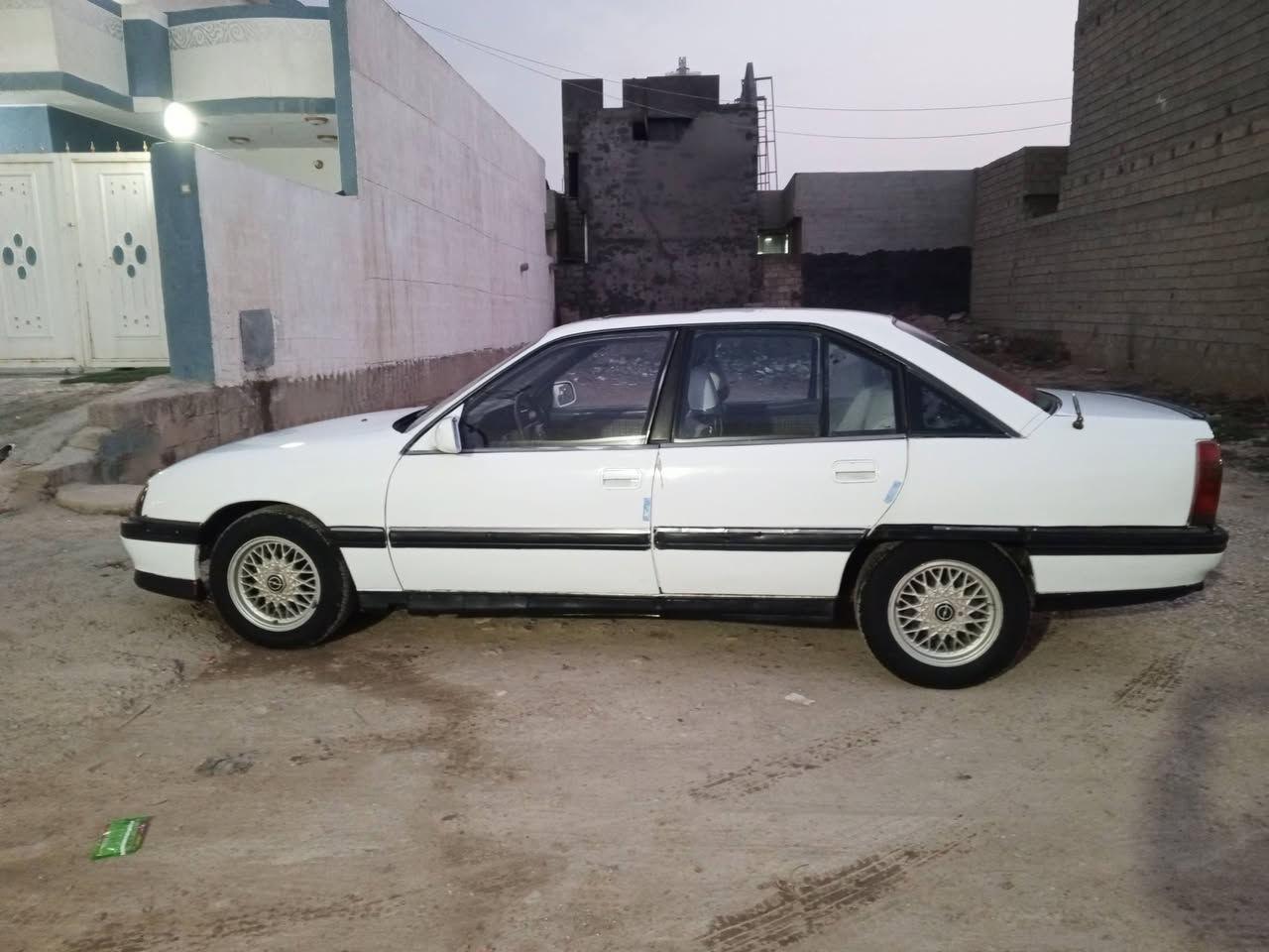 اوميكة حجم 20بلادي رقم كركوك جديد بطاقه بنزين محرك كير شرط تخم اطارات جديد الكسل بي صوت سعر 28مكان داقوق ***********
