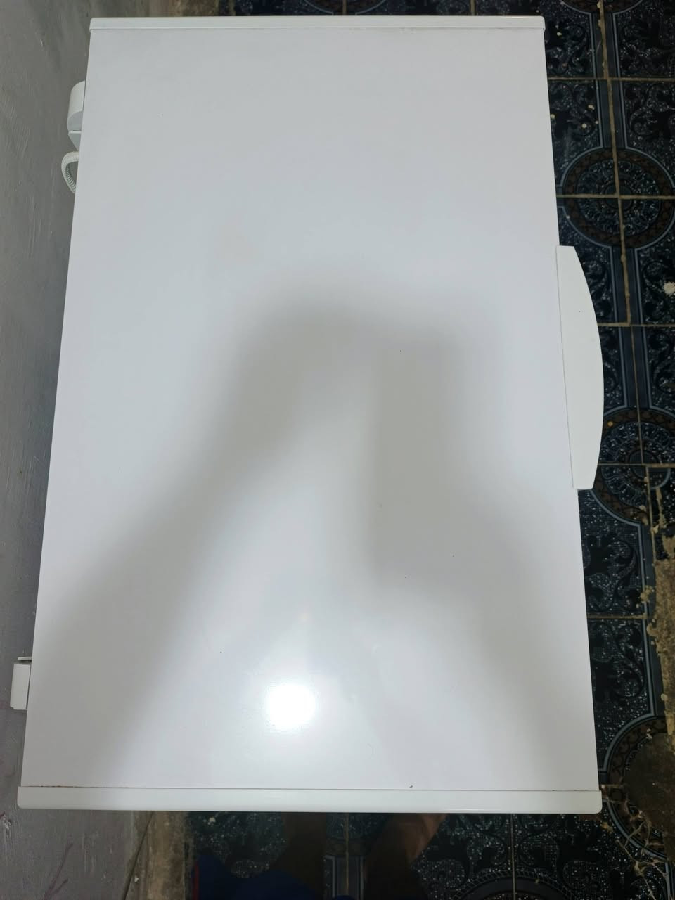 مجمدة البيع جديدة صار شهر من اشتريتهه السعر ٢٧٥ اوبيهه مجال رقم موبايل/***********العنون بغداد الحسينية الراشديه شارع ابو سمير قرب افران البشير
