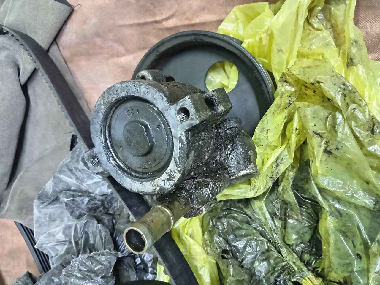 سلام عليكم باور مال تفصيخ مال سياره فورنزا +صندوك مال تفصيخ بي ضربه يرجع على بارد انته كدامك + تاير مال باله ماب ولا بنجر وثاني جديد نوعيه زينه الله شاهد هم مابي بنجر + دبه ماي راديتر اصلي مفتوح بس قبق ماله
قيم بل يرضى الله واخذهن 
مكاني بغداد مدينه الصدر 
***********
