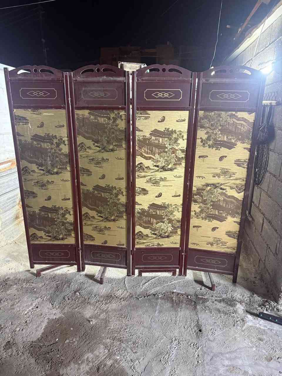 للبيع شباك عرض٩٤.  الارتفاع ١١٧
تفاصيل ***********

