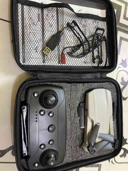 طائر درون نوع امريكي شغاله وعل فحص سعره 20 يوجد توصيل وتساب
7724575695
