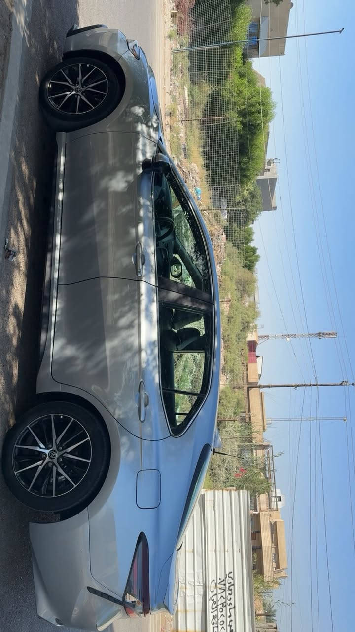 السلام عليكم من رخصه الادمن
سياره كامري موديل 2024 لون سلفر مواصفات ال SE معروفه 
رادار 
شاشه كاربلي
سياقه ذاتيه 
تحكم مسار 
تثبيت مسار 
فتحه سقف 
ماشيه 40 الف 
سياره نضيفه حادث بصيط جاملغ وبنيد راجعات مال شركة 
بدون ايرباك بدون دواخل بدون شواصي 
عنوان السياره بغداد بوابة العراق 
للاستفسار *********** واتساب
