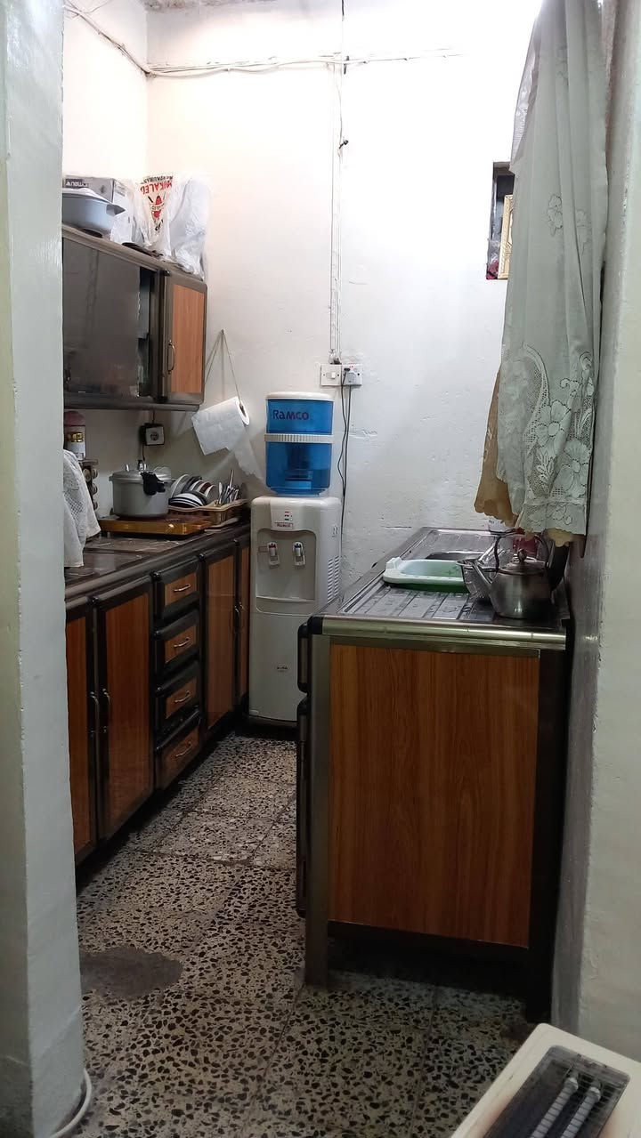 🏡✨ فرصة مميزة للبيع في حي عدن – الموصل ✨🏡
📍 دار للبيع في حي عدن، قريب جداً من سوق عدن وفي موقع حيوي ومطلوب.
📐 المساحة: 118.5 متر 📏 الواجهة: 5.5 متر 🏠 البناء: طابق واحد
✅ صالح للسكن مباشرة ✅ أو مناسب للاستثمار بحساب أرض 📜 سند طابو 🔹 البيع بشرط الوكالة أو التحويل
💰 لمعرفة السعر والتفاصيل يرجى التواصل على الأرقام:
📞 *********** 📞 ***********
🏢 أو زيارة مكتب سنابل الخير للعقار 📍 حي البكر – سايدين الكنيسة – قرب جامع الصادقين
📢 عندك عقار للبيع أو للإيجار؟ تواصل ويانا على الخاص، ونحن بخدمتكم دائماً ونوفر أفضل العروض العقارية داخل الموصل. 🌟 مكتب سنابل الخير للعقار – ثقتكم أساس نجاحنا 🌟

