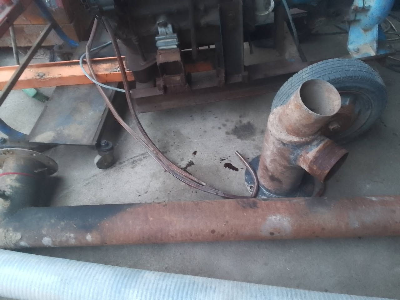 السلام عليكم مضخة ماء 8×8 محرك فيات مع ملحقاتها الهوز السحب والدفع العنوان الصويره  للاستفسار الاتصال على الارقام  **********************
