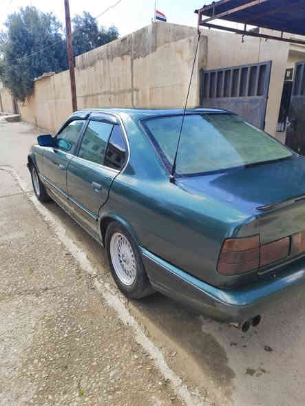 السلام عليكم ورحمة الله وبركاته
بي ام 520 كير عادي 

كابون بنزين 

رقم انكليزي سياره بسمي 

مصيوغه عام جماليه
محرك كبس 
التبريد بي ليك كمريسر شغال 

باتري جديد اكسل مبدل 

جعمقه استرين جديد 

طخمها 70 بلميه الامامي 

داخلها وسط 

السعر 47 وبي مجال 

***********
