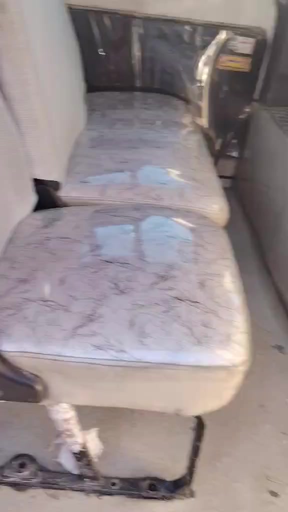 السلام عليكم نيسان البيع موديل 16 سياره نضيفه خير من الله دوشمه جديده  +منضومه غاز سونار موجود منشور السعر 190وبيهه مجال الاستفسار ***********//***********
