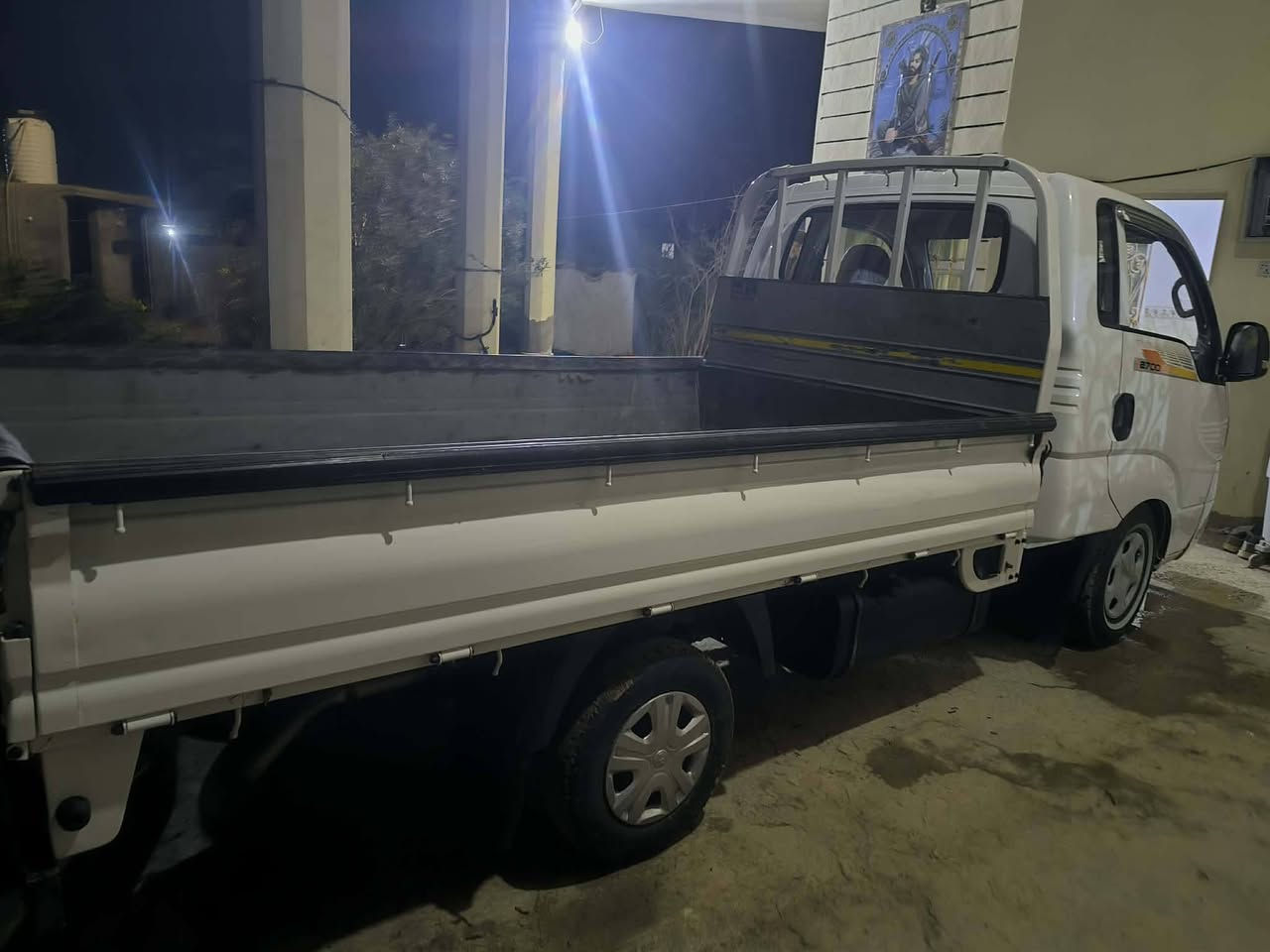 السلام عليكم سياره للبيع موديل 2018
نضيفه ومكفوله من ضربه وصبغ وزلغ 
 مكان حله طريق حله ديوانية 
 رقم بابل  
 سنويه 2028  نتهاء 
 سعر 122 وبيها مجال 
لاستفسار اكثر تصل ***********
