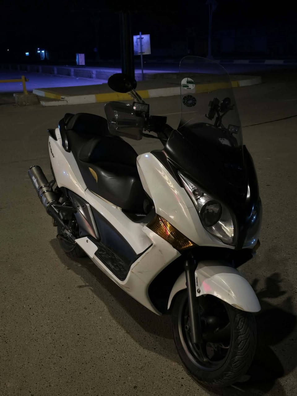 سلام عليكم سلفر ونج جيتي 400 دراجه كفاله عامه كفره قطعت صبغ مبيه السعر ١٩ بيه مجال قليل مكانك ديالئ بعقوبه ***********
