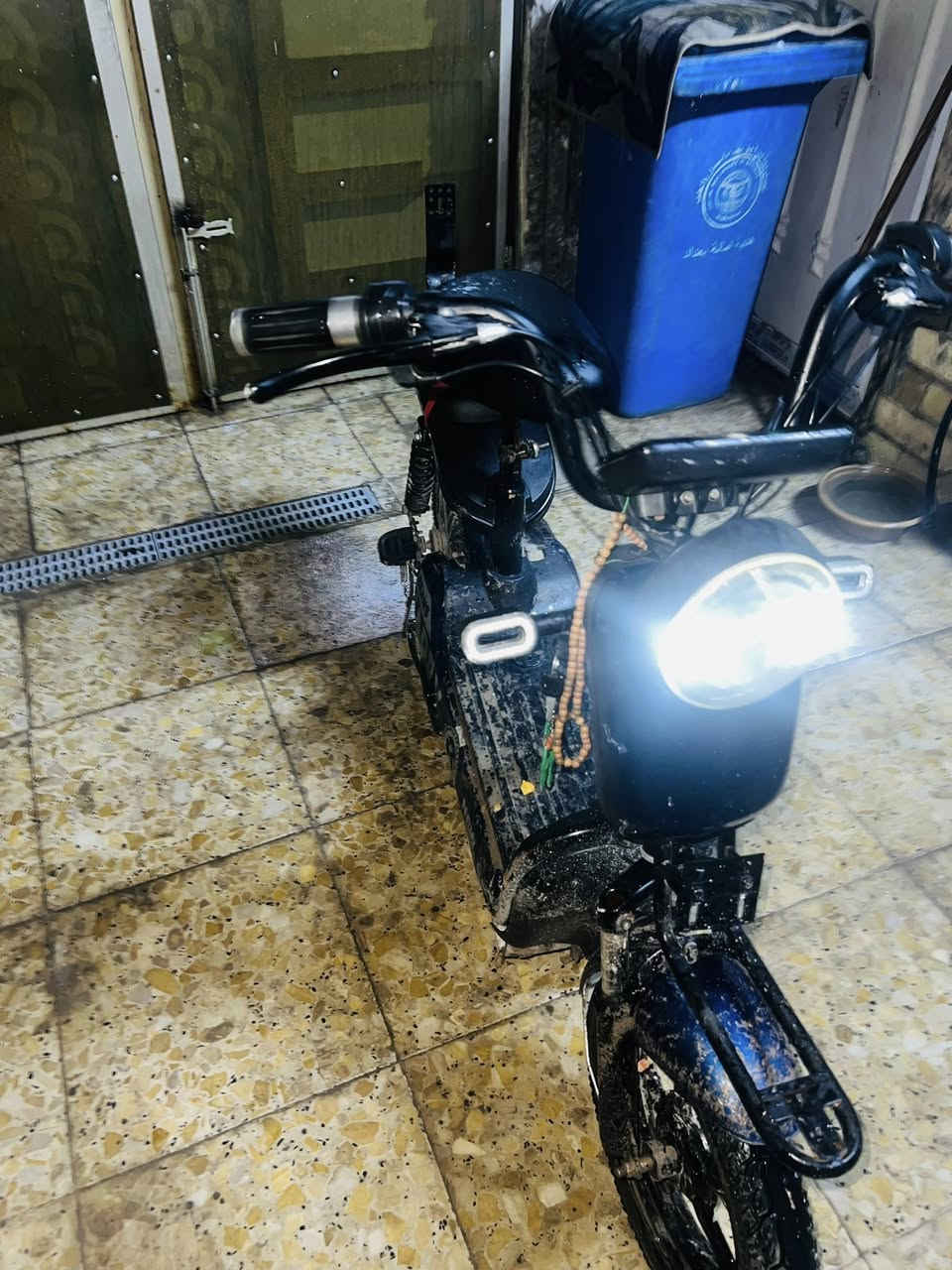 سلام عليكم دراجه البيع 
موديل 2025
الدراجه نضيفه 
تخم تاير جديد 
كهرباء كلها شغاله 

انطيك ضمان بل بطاريه 
عراضه 250 وبيه مجال   
الرقم ***********صيانة دراجه
