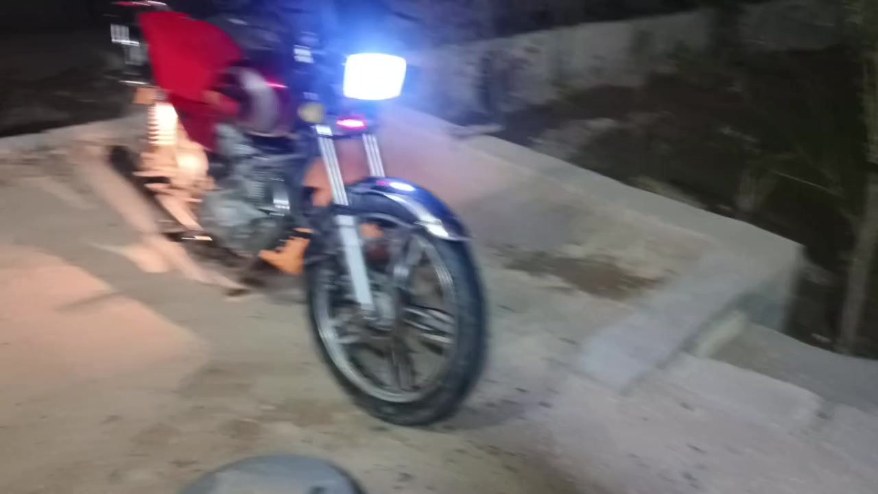 سلام عليكم موطور يراني البيع موديل2023 صانصه كاتم  السعر 650 وبي مجال مكان الفلوجه السجر، رقم  الهاتف  ‏‪***********‬‏
