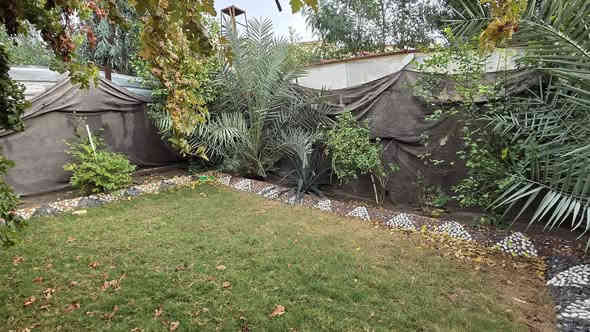 سلام عليكم
بيت للبيع ١٢٢ متر حي الشهداء خلف شارع الصياغ على ساحه مع حديقه طابق واحد السعر ١٤٥ مع المجال 
*********** ابو سجاد
