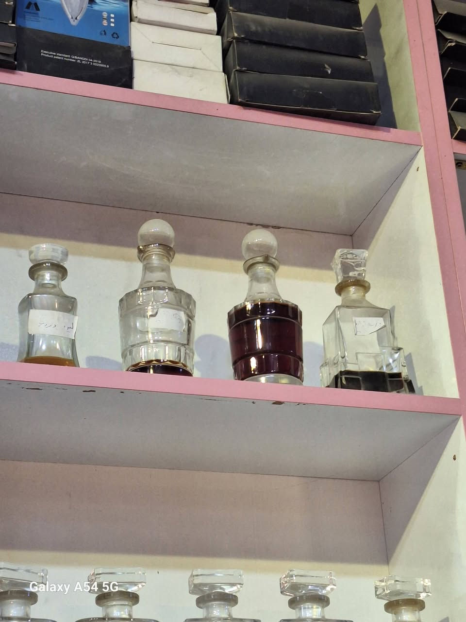 قوارير عطور تعبئه للبيع
العدد 97 قطعه سعر القطعه (الف ونص)
مكاني بغداد توصيل ماعندي للاستفسار خاص


**إذا كنت صاحب هذا الإعلان وتريد حذفه لأي سبب، رجاءا أرسل رسالة إلى الدعم الفني**