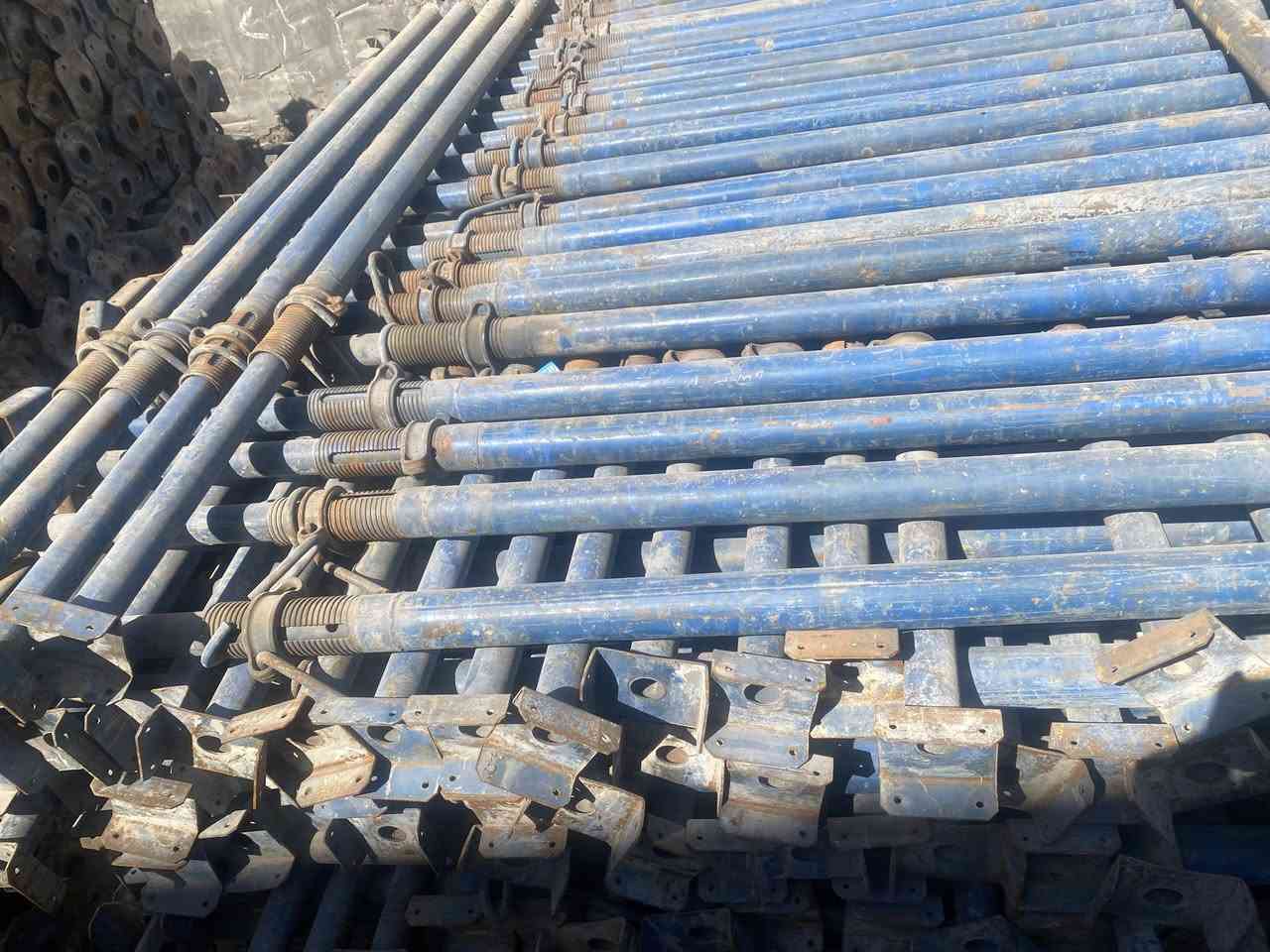 للبيع جكات حاظن سن خشن وزن ثقيل 14 كيلو حرف الQالاصلي 
العنوان حله ***********
