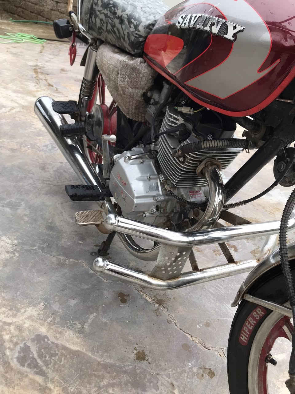 سلام عليكم دراجه سفيان  موديل 21 دراجه كامله اورق كامله مكاني ديالى الخالص السعر 400 رقم الهاتف ***********
