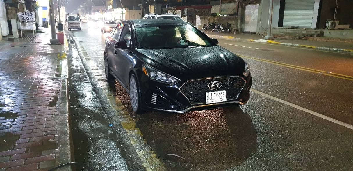 للبيع او مراوس هايبرد
سوناتا ٢٠١٨ وارد امريكي كندي كيلو متر مو ميل
محرك ٢٤٠٠ 
فول مواصفات سبورت
فتحه
بصمه 
وذني سوالف كلهن مال كلاويه 😂 وذني صور جوه
رقم وهزه وسنويه جديد 

سياره تحتاج بوليش و بيها صبغ ضربه مال امريكا شوي طافي من شمس
محرك وكير كفاله
السعر❓ ١١٥ $❓واذا اكو مهتم مراوس اراوسك تاخذها ترتبها وتربحلك بيها ١٥ ورقه ١٠  

 شرط اذا تنقص دهن واذا دك دوانس بل بانزين عادي تاخذها بلاش 🤝
تواصل خاص


**إذا كنت صاحب هذا الإعلان وتريد حذفه لأي سبب، رجاءا أرسل رسالة إلى الدعم الفني**