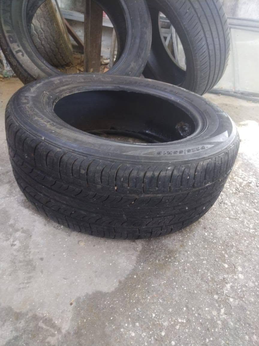 سلام عليكم تايرات للبيع 3 سعرهن 70 وبيهن مجال ***********
