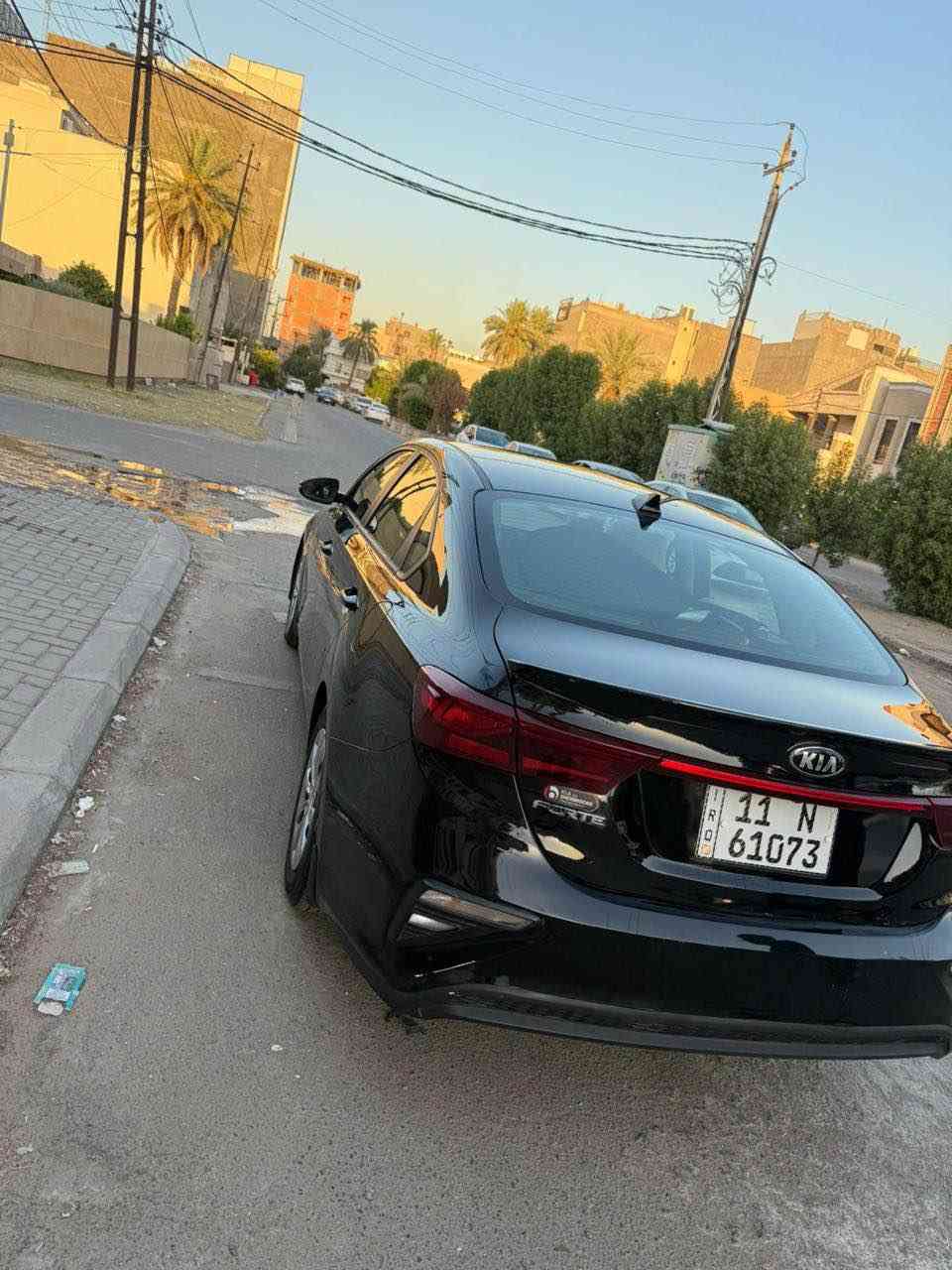 السلام عليكم عندي فورتي موديل 2020 وارد امريكي للبيع رقم بغداد بسمي بيها صبغ قطعتين بس جاملغ خلفي وبنيد بدون دواخل والسونار ناشره ماشيه 132 كيلو سياره خير من الله وجاهزه ان شاء الله مواصفاتها شاشه كاميرا خلفيه كشنات جلد بلادي تدفئه كشنات تحكم ستيرن مود درايف ( سبورت - نورمل - سمارت ) السياره عارضها ب 123 وبيها مجال جداً بسيط سونار السياره مكانها في بغداد حي الخضراء وهذا رقمي *********** ومتوفر واتس اب بغداد, العراق
