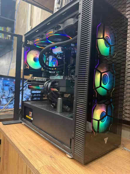 Pc gaming
R7 9700x
B650 plus wifi asus drr5
Ram 32 ddr5
512 nvm ssd.  +2x120ssd
Rtx3070 asus rog oc
850w gold
Coolar360  *********** 850$ أربيل
