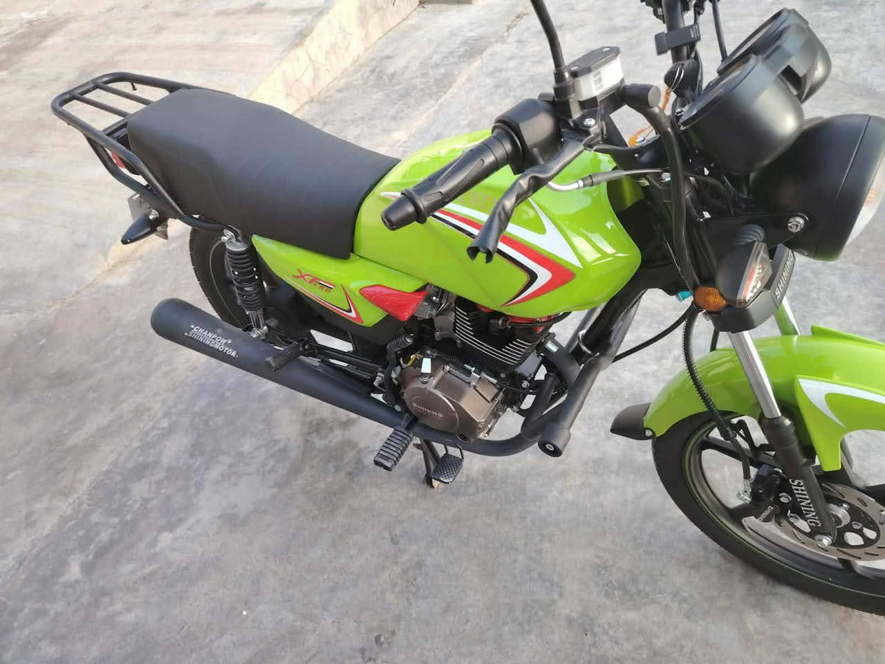 يالله دراجه شاينك مسجل سنويه للبيع ما صار شهرين من شاده  السعرمليون600وبي مجال  محرك ما ممدود عليه صبانه المكان الرمادي جزيره البذياب هاذ رقمي للتواصل ***********مو شراي لا تعبني ولا اتعبك
