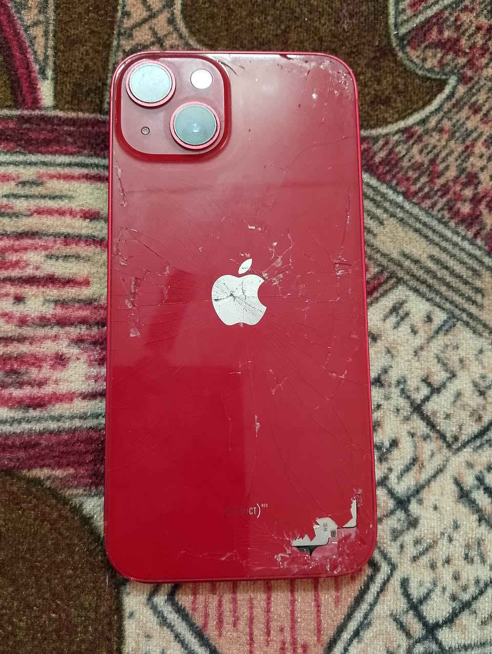 ايفون ١٣ عادي
بطارية ٨٠٪ بلادي
شاشة مبدلة اصلية ٣ خيارات 
الضهر يرادله تبديل فقط و الطير ما واصل لمحيط الكامره 
الجهاز كله شغال 
ذاكرة ١٢٨ كيكا 
جهاز سلس و يخبل احدث اصدار ios 
السعر ٢٦٠ قفل❤️
العنوان :بسماية 
الرقم ***********
