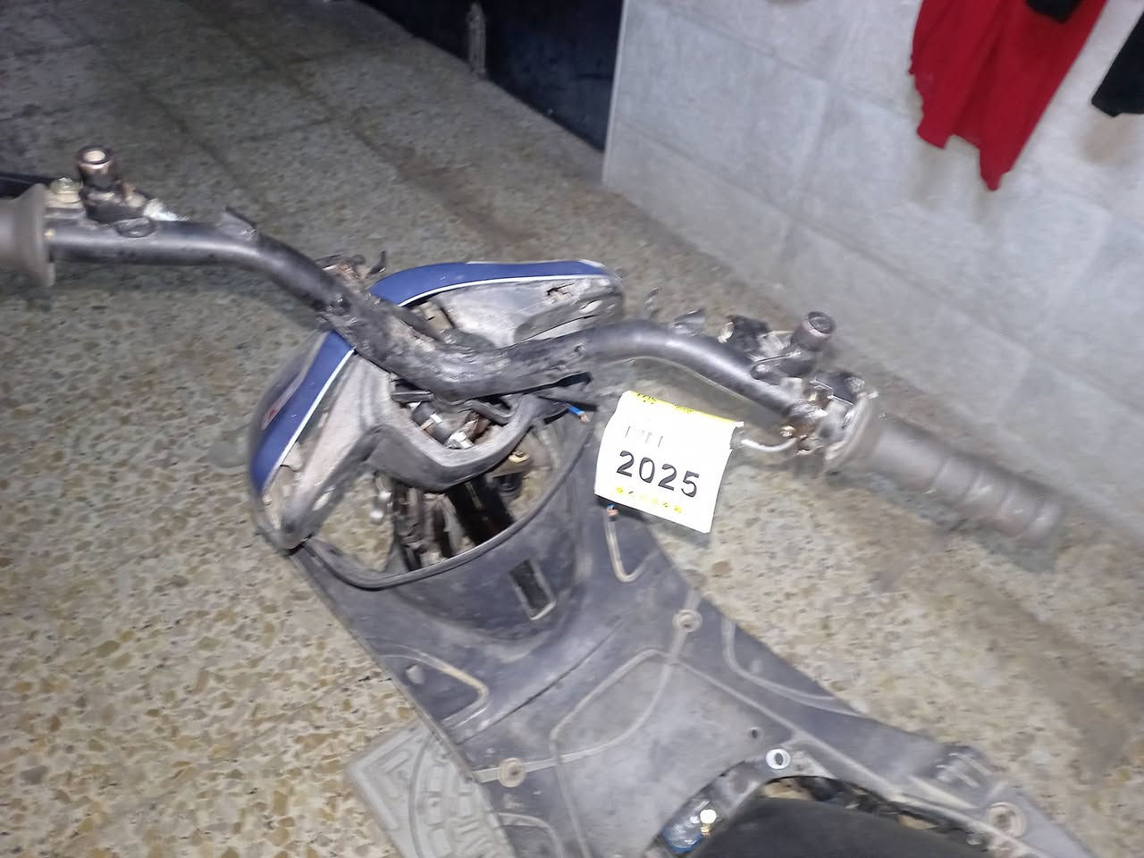 السلام عليكم دراجه ماكس منغولي للبيع مزوده صالنصه رياضي بس الصالنصه مشتريها ب٤٥ دبلات رياضي وقباقه كور رياضي كلجات رياظي هندر واحد شرط نقصها بس جوزه اكلك بيها سرقه وعشاير الحسينيه قرب مطعم الءمير السعر ٢٥٠ وبيها مجال بصيط اتصال فقط واتساب***********
