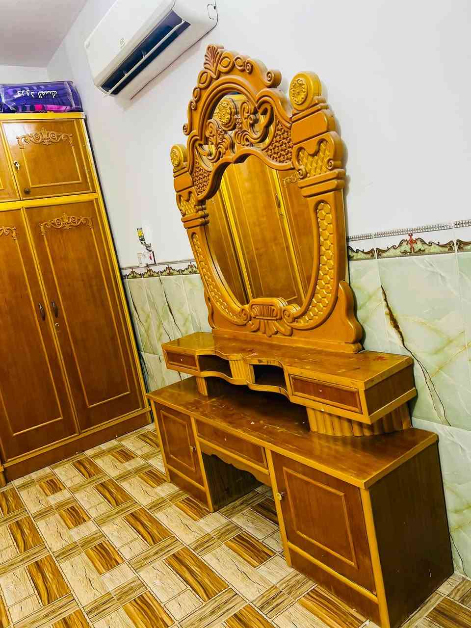 سلام عليكم
غرفة صاج عراقي غرفه طابقين نظيفه بيها نواقص بسيطه 
السعر/٦٠٠وبيها مجال عنوان كربلاء حي الاطباء
***********
