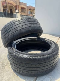 طخم تايرات للبيع  حجم 22 يرهم على جيمسي وتاهو وكديلاك جديد بي معنى كلم...