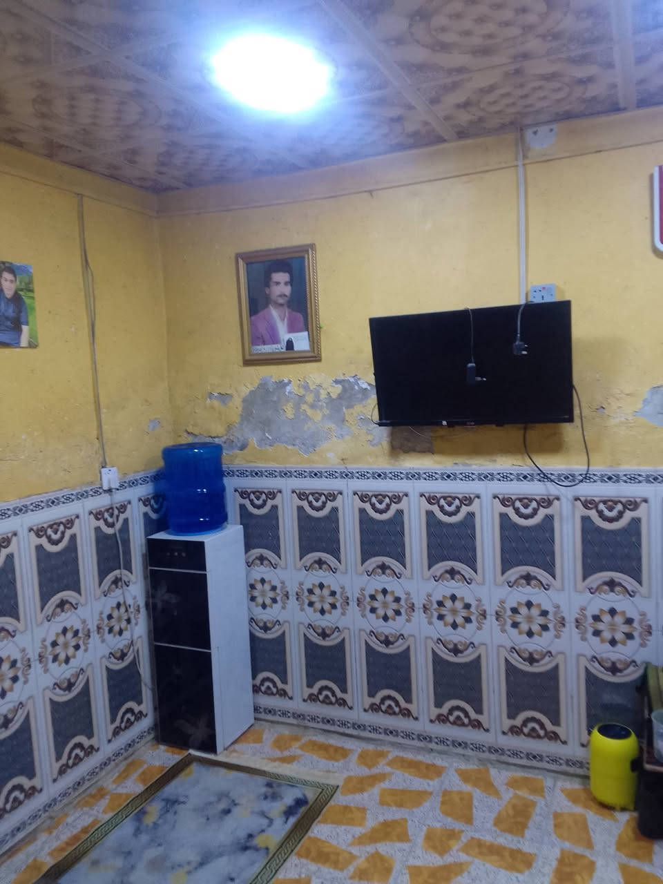 بيت للبيع طابو صرف جاهز التحويل مساحة ٩٨متر ديوانيه وصاله وقرفتين ومطبخ وصحيات وحوش صقير العنوان الحيانيه المدينه القديمه قرب طاك اي ستفسار تواصلو وي رقم (***********)وتساب
