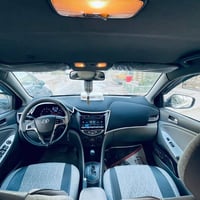 اكسنت موديل 2017 ماشية 93 مكينه 1.6  كير مكينه مكفولات  بيها 3 قطع بدو...