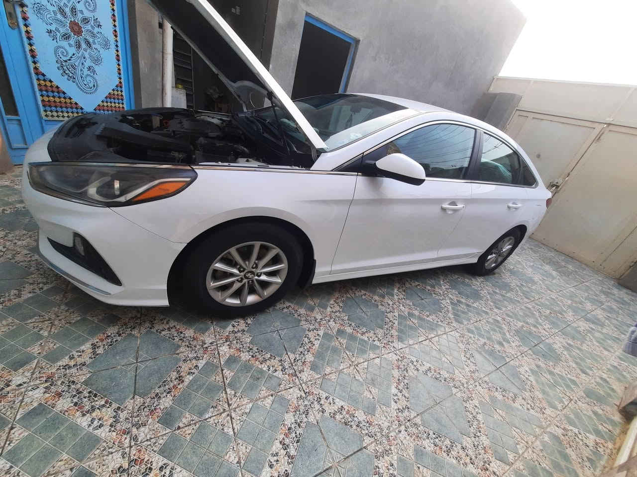 **السلام عليكم
*سوناتا 2018 وارد أمريكي  
حادثه بنيد مصلح لامفتوح ولامبدل وقبق الجنطه بيه ضربه كله عله بارد ضربته حلوه جاهزه من كلشي حداديه تخم تاير تبريد مكينه كير 
ما بيه اي نقص
رقم نجف نكليزي 
*مواصفات 
رادارات نقطه عمياء
شاشه + كامره
حساسات خلفيه
درايف مود 
تحكم استيرن 
تلاث انضمه قياده 
ايكو واسبورت وعادي 
 مانع انزلاق  
سايد أبريك 

المكان ذي قار   

للاستفسار اتصل على هاذا الرقم 
***********
