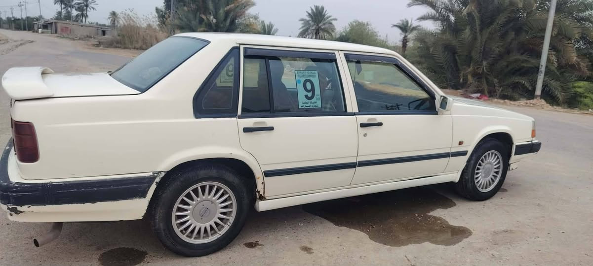 للبيع مستعجل  فولفووو 940  موديل 93 محرك وكير ونجي تبريد شغال بس الفان بي صوت حداديه تايرات باتري كله جديد كهربائيات كلها شغاله مصبوغه عام بيها معجون بالقماره المكينه اتبخر  رقم كربلاء بسمي السنويه لنهاية 2027 تحويل نفس اليوم السعر  38 ورقه وبيها مجال شرط اترايك  180   مكاني الديوانيه غماس رقمي  ***********
