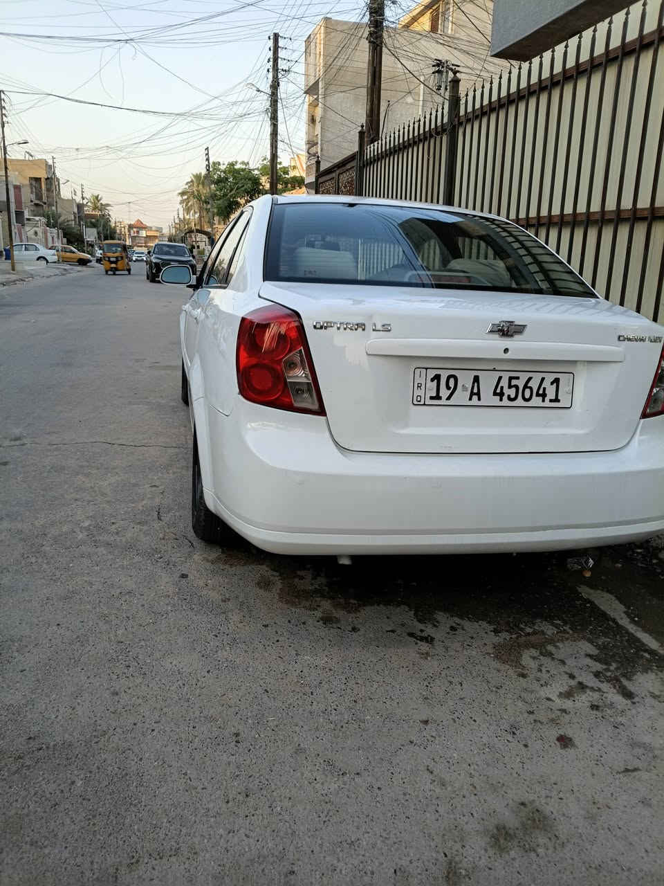 اوبترا موديل٢٠١١رقم كربله باسمي مشروع وطني سنويه باسمي بيه جاملخين اماميات وخشم البنيد بدون دواخل ودور جاملخ خلفي ودوسه ربع منه 
مكان السياره حي اور 
السعر٧٠
رقم الموبايل***********
