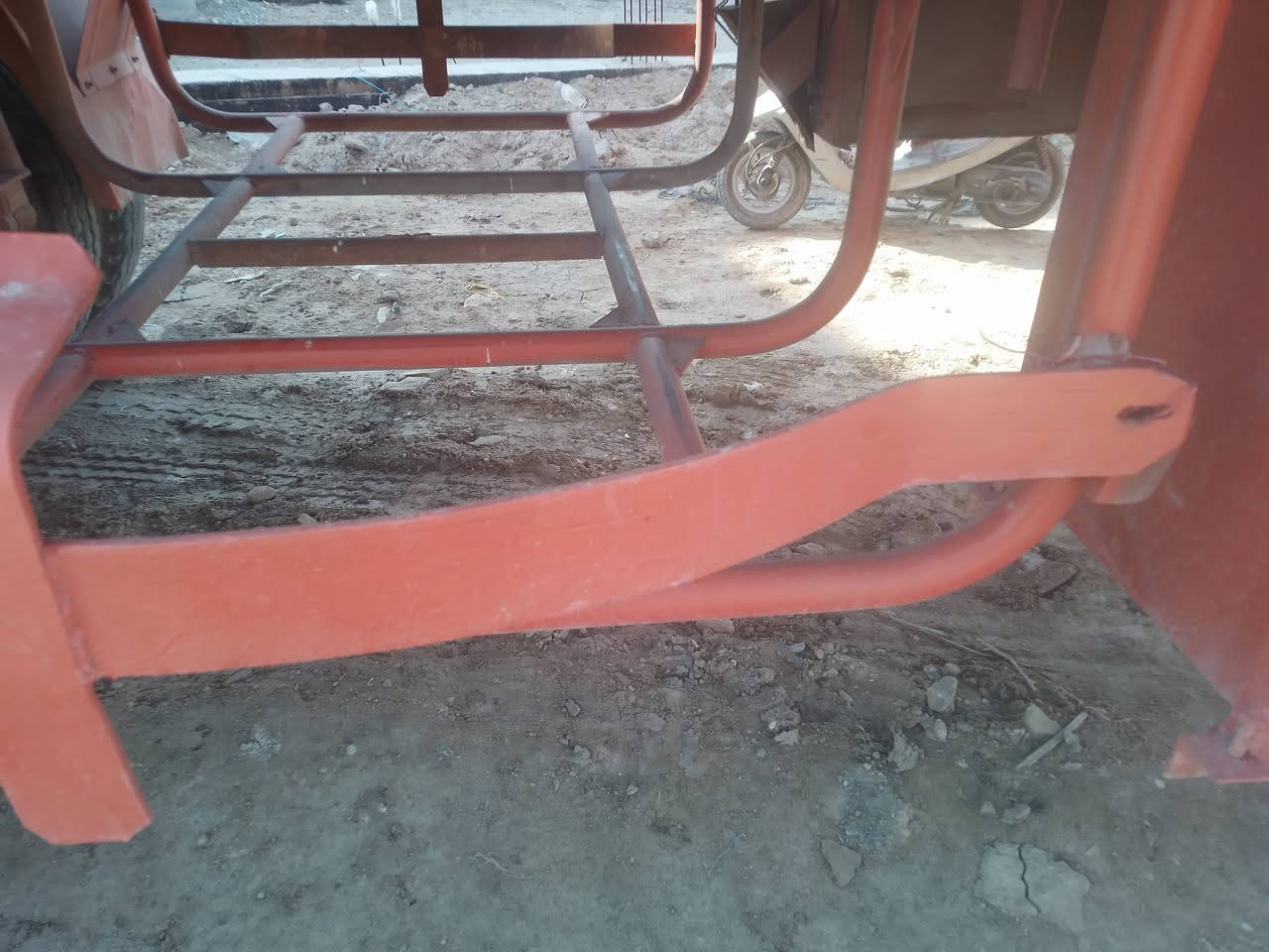 للبيع مطبخ وقاعده سبير وتانكي كاز رقم راعيهن ***********
