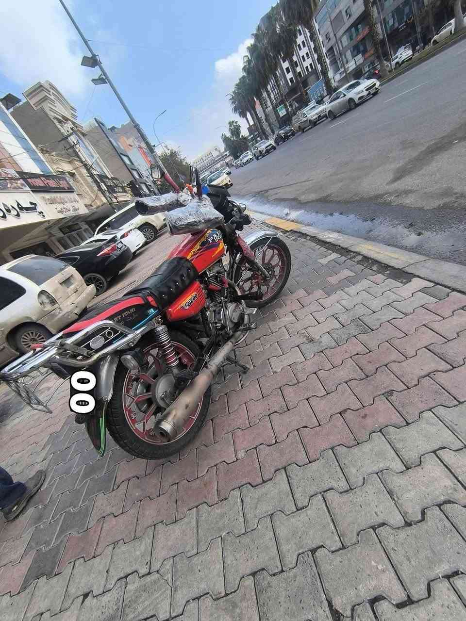 بارت 200 عيتاني موديل 2024 مع منافيس اساسي
السعر 700 تواجد شارع 60 
للتواصل ***********
