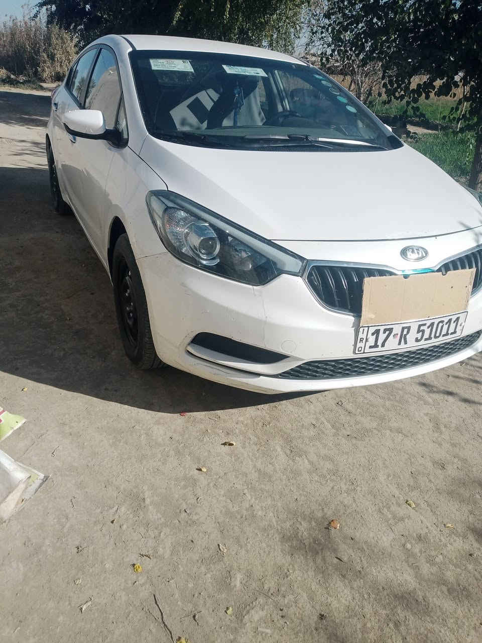 سلام عليكم سيراتو موديل 2013للبيع سيارة مكفولة من أي ضربة السعر 125 المو شراي لا يراسل العنوان السماوة الرميثة واتساب  *********** اتصال على هاذة رقم ***********
