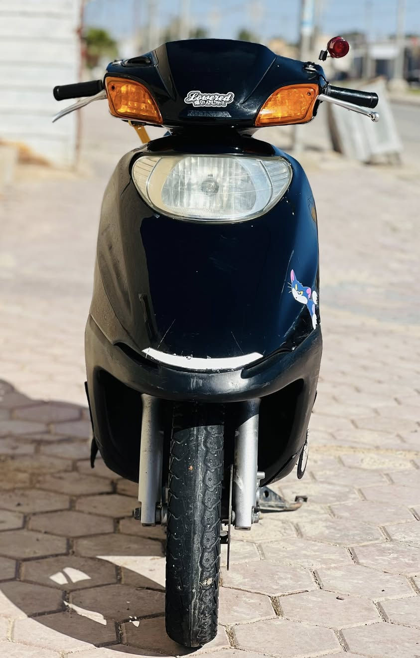 السلام عليكم
للبيع دراجه سبيسي ياباني
مكينه مامفتوحه ابد
مكينه ناعمه
نضيفه كلش كهربائيات كلها شغاله
مابيها أي نقص
للأستفسار ***********-***********
