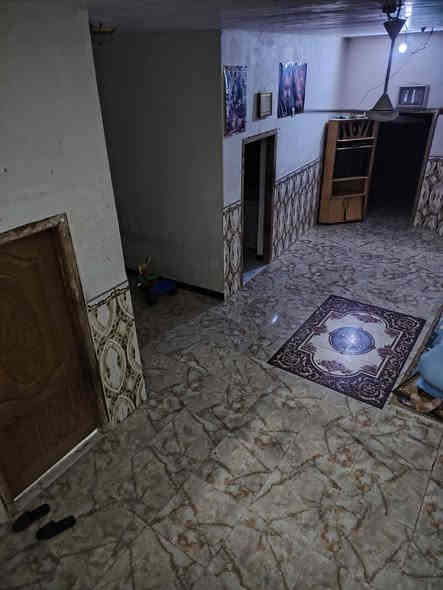 بيت للبيع السعر 100 مليون بالبكرلي بالفنانين بصف الشارع العام موقع ممتاز المساحه 200 متر يحتوي على ثلاث غرف نوم وصاله ومطبخ وهول وصحيات خدمات كامله ماء وتبليط ومجاري سند طابو زراعي تحويل مباشر باسم المشتري للاستفسار ***********
