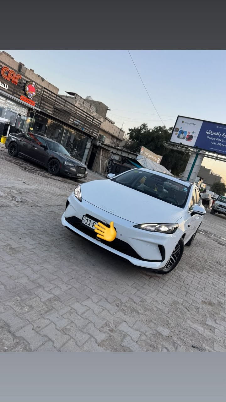 السلام عليكم
موديل 2025 فوووول مواصفات ١٣ كامره سلايد حساس امامي خلفي اوتو بارك اوتو هولد السياره ماشيه ٥٠٠٠ مكفوله من الشخط ولبارد بحاله الوكاله رقمم مميز بغداد باسمي عنوان السياره بغداد المنصور او منطقه علي الصالح
سياره جديده اي نقص ما بيها  
السعر ٢٢٥٠٠ بيه مجال قليل

***********
