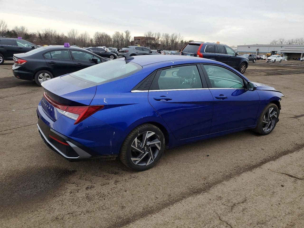 🚨 تنويه مهم
هذه السيارة معروضة في المزاد الأمريكي 🇺🇸
والمزايدة والشراء تتم عن طريق مكتب العز للمزادات الامريكية والكندية
🔥 دخول السيارات بكتاب شُهداء 
───────────────
🚗 نوع السيارة : 2025 HYUNDAI ELANTRA SEL CONVENIENCE
🚗 نوع السيارة : هونداي النترا 2025
📅 تاريخ المزاد :
💰 السعر :  Buy it now ($6,900)
📊 الممشى : 14 178 mi
🛠️المحرك : 2.0L, 4
🚙 الضرر : كما موضح في الصور 
⛽️نوع الوقود:- بانزين 
───────────────
🔥 مجاناً مجاناً مجاناً
📄 تقرير كارفاكس مجاني بدون أي مقابل
───────────────
🚗 سحب السيارة خلال 24 ساعة من وقت التسديد
💸 حسابات مخفّضة وعمولات أقل من السوق
───────────────
🚢 الشحن متوفر من:
🇺🇸 🇨🇦 جميع الولايات الأمريكية والكندية
➡️ شحن مباشر إلى العراق
➡️ العقبة – جبل علي – ميرسين
───────────────
🛃 تخليص كمركي كامل من ميناء أم قصر
🏔️ تخليص كمركي إلى إقليم كردستان
🇯🇴 شحن مباشر إلى عمّان (العقبة)
🇹🇷 شحن إلى ميناء ميرسين – تركيا
——————
العنوان :- الأنبار- الحبانيه - قرب جسر الصديقيه
📞رقم الهاتف : ***********
📞رقم الهاتف : ***********
