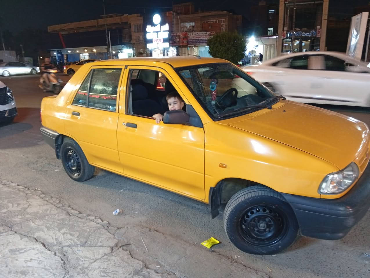 سايبا مديل 23
مكينه بيها تبخير قليل 
كير صدر تبريد كفاله ماشيه 55
شواصي كفاله طخه خفيفه بلجاملغ خلفي 
عنوان بغداد الحريه 
***********
السعر 57
