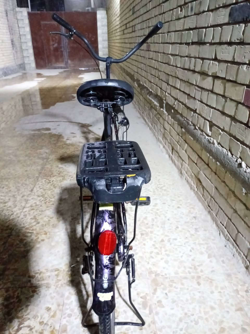 سلام عليكم شلونكم شباب عندي باسكل للبيع بناتي حجم 26 كلش حلو مرتب حته لونه حلو موشم بنفسجي وسود باسكل كلش نضيف الله شاهد ماصالي هواي من ماخذه حته ويا كاسحه وستان نص باسكل مرتب ويا غراض سعر خاصص للتفاصيل اكثر راسلني خاص لو هاذه رقمي***********
