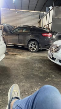 اخوتي الغوالي BMW x6 2009 السيارة فول مواصفات كت ام بور بيها حتى الاكز...