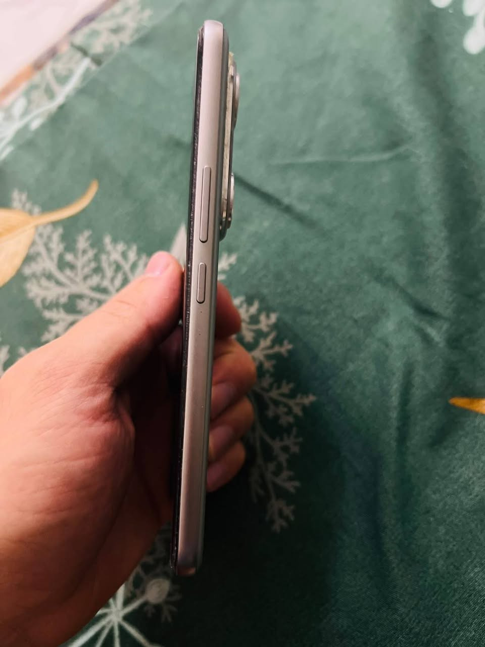 السلام عليكم للبيع جهاز هونر 400 برو لون سلفر جهاز نضيف حيل مبيه اي كسر او شخط كله مغلف 
السعر 620 قفل العنوان السماوه كامل ملحقاته


**إذا كنت صاحب هذا الإعلان وتريد حذفه لأي سبب، رجاءا أرسل رسالة إلى الدعم الفني**