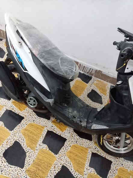 ماكس عدله مزوده بوشه (٥٥) صالنصه رياضي (fm) سلف رياضي س ع ر  ( ٥٠٠) وبيها مجال 
***********
***********
