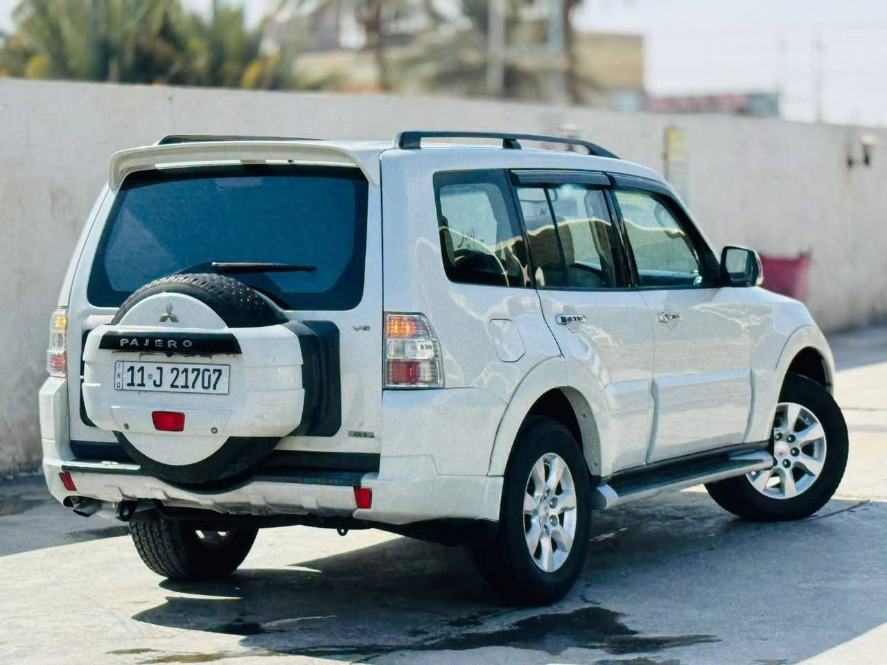 سلام عليكم
للبيع حبتور 2009 خليجي مكفولة فول مواصفات 

رقم بغداد باسمي سنوية 2030 هزة جديدة 

مواصفات الحبتور معروفه 

6 سلندر 

7 راكب 

دمام خلفي

3 قطع تبريد 

مري شفط 

فتحة سقف 

كامرة امامي + خلفي +حساس 

كشن كهرباء + جلد 

4x4

ترحيب 

ثلاجة 

اشاير بالمري

اي بي إس 

وبعد بيها هواي مواصفات 

سيارة نضيفه ومابيه اي نقص 

السعر 135 وبيها مجال 

مكاني بابل الحصوة للاستفسار ***********.
