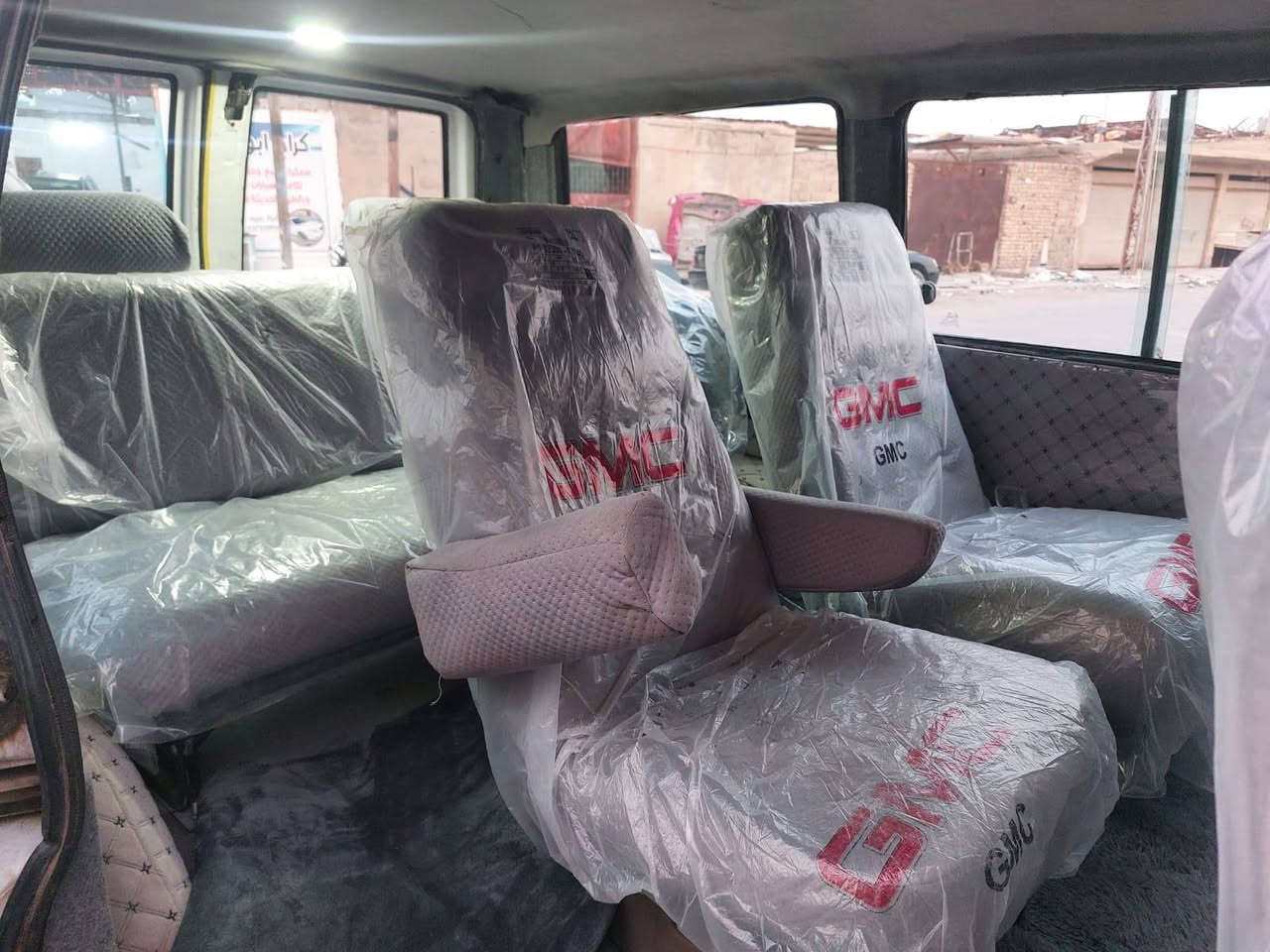 للبيع جمسي سفاري موديل  ٢٠٠٢ جاهزه
للبيع جمسي سفاري موديل ٢٠٠٢ محرك سته سلندر السياره محرك كير شرط فول غرفه نظيفة مدوشم حلوه كلش  ٧ راكب رقم انبار انكليزي شرط تحويل سنويه لل ٢٩  السعر ٥٠ بي مجال بيها منظومة غاز كامله وشغاله العنوان صلاح الدين قضاء بلد للاتصال *********** او ***********
