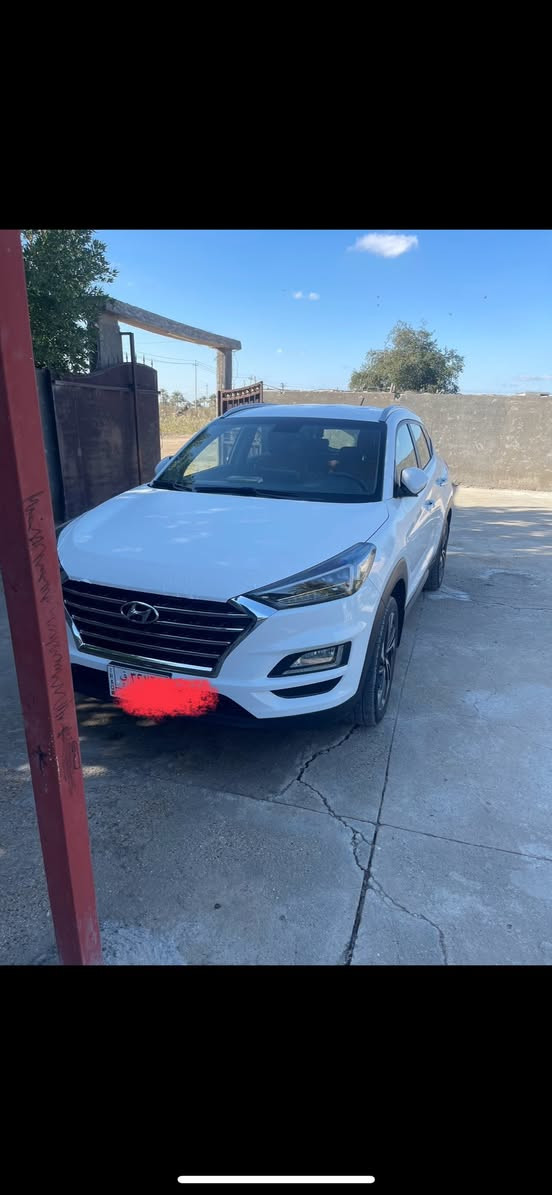 هونداي توسان
موديل 2019 بغداد
فول مواصفات ماعدا بانوروما 
 مكفوله كفاله عامه 
 بصمه الثانيه موجوده سوناره موجود
ماشية 135
السعر 195
رقمي ***********
