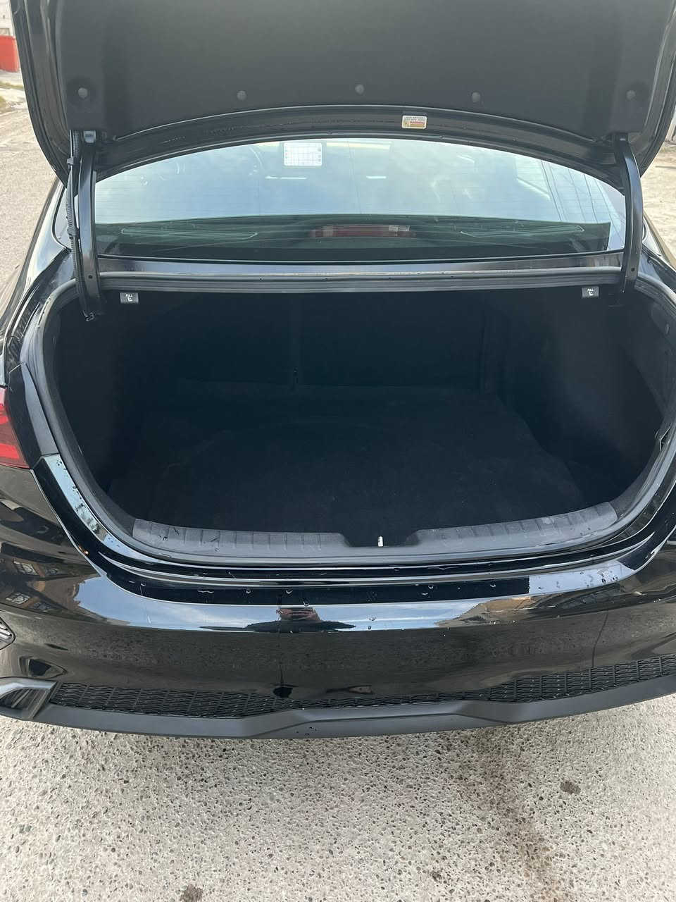 #فورتي 2024
حادث سياره/
مبدل باب وبنيد وجاملغ امامي و الجاملغ الخلفي بي صبغ
 
 مواصفات sxt
داخلها اسود مطعم برصاصي
🔹محرك 2000دووش المرغوب
🔹كاميره دوارة  360 
🔹تحكمات ستيرن 4 جهات 
🔹 3 وضعيات قيادة ( عادي سبورت ذكي ) 
 🔹مثبت سرعة ذكي ( التحذير عند مغادرة المسار )
🔹شاشة لمس تدعم نظام الابل كار بلي والاندرويد اوتو بدون كيبل يربط التلفون واير ليس و GPS  
🔹ويل كب 16
🔹تحديد مسار وقيادة ذاتية  
🔹مانع انزلاق 
رادار امامي 
رقم فحص منفيس
السعر 115 ورقه
للاستفسار الاتصال على الرقم ***********
